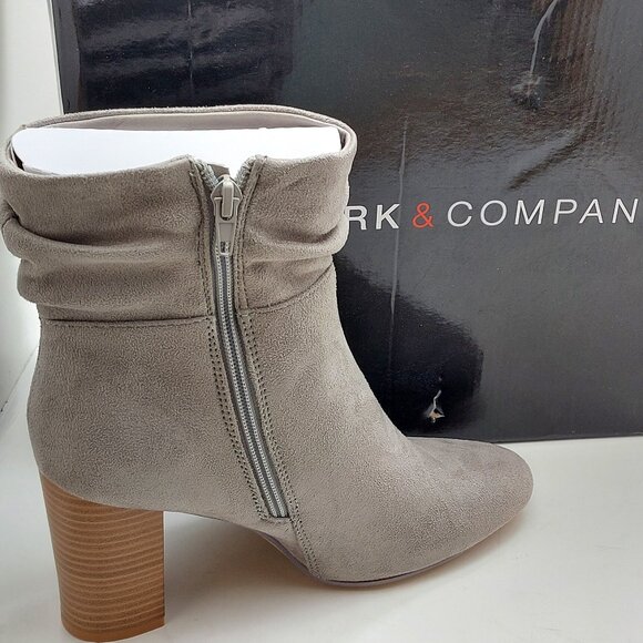 New York & Company Womens Sandyie Block Heel Booties - Size 7 - Picture 16 of 16